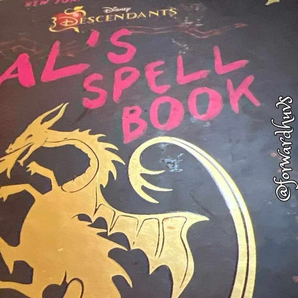 Disney Descendants Mal’s Spell Book